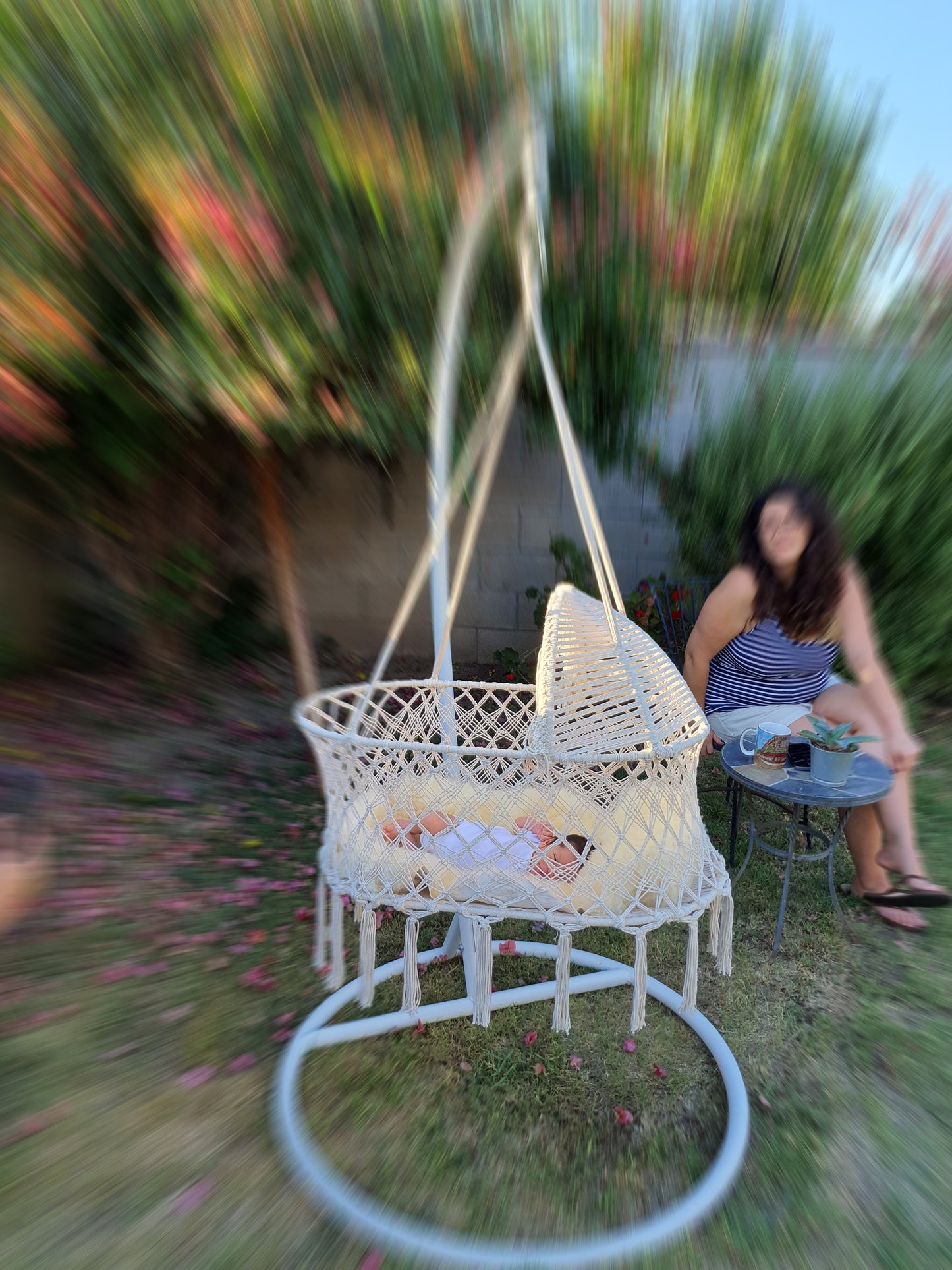 Domo Macrame Hanging Bassinet